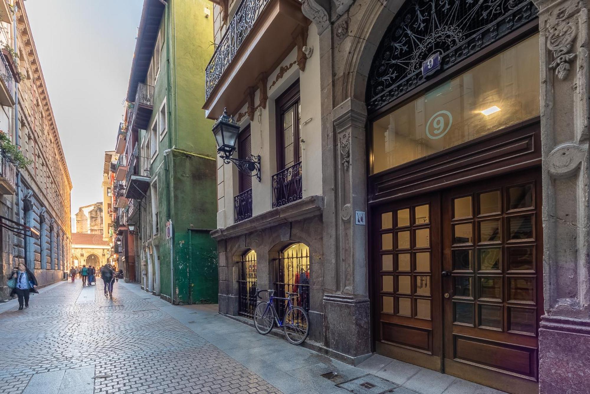 Apartamento Centrico Casco Viejo Bilbao Buitenkant foto
